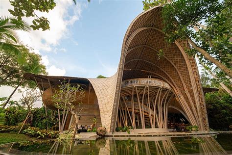  Unconventional Wisdom: An Architect's Guide to Sustainable Thai Construction