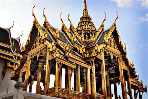  Understanding Thai Architecture: A Journey Through History, Culture, and Spatial Elegance